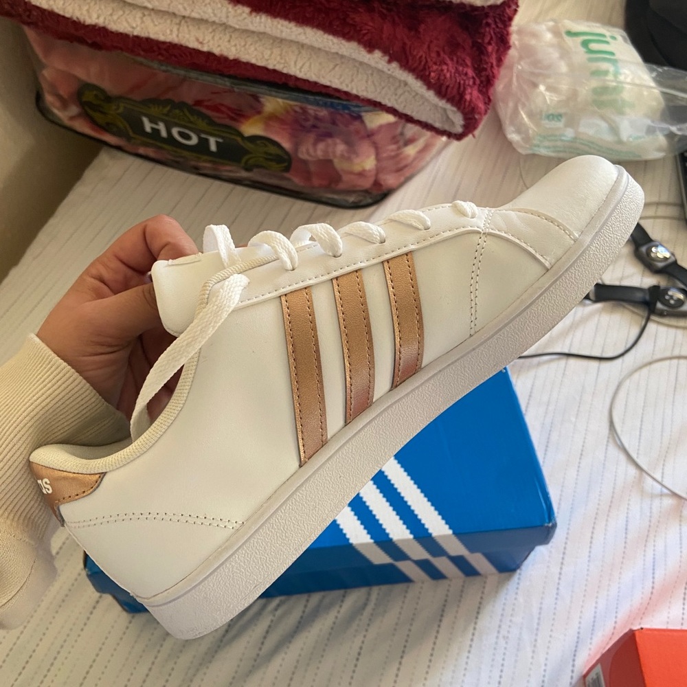 Rose gold adidas size 7